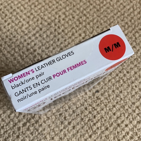 Isotoner genuine leather gloves, size Medium - Picture 3 of 4